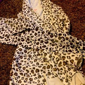 Cheetah girl for you